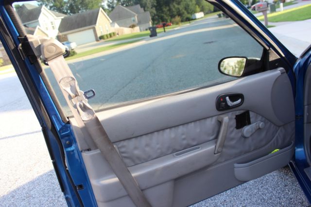 1994 Geo Metro Hatchback - photo 5