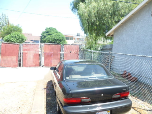 1994 Chevrolet Prizm black - photo 2