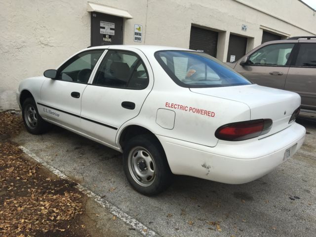1994 Chevrolet Prizm - photo 2