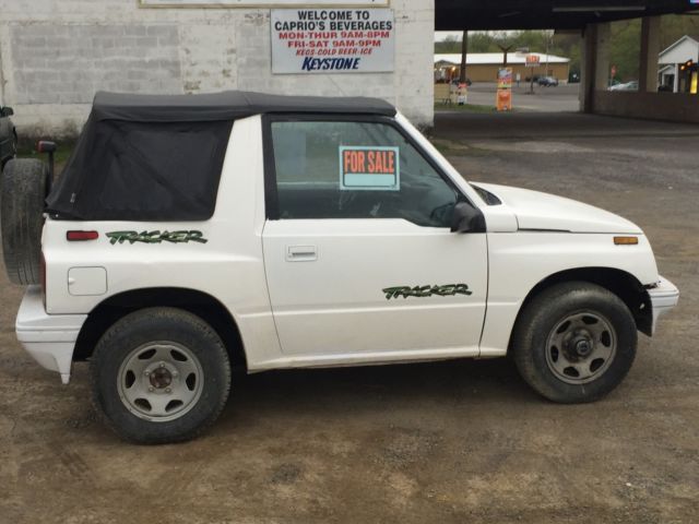 1994 Geo TRACKER Base Convertible 2-Door - photo 8