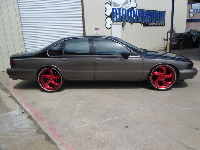 1994 Chevrolet Impala SS Sedan 4-Door - photo 5