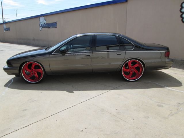 1994 Chevrolet Impala SS Sedan 4-Door - photo 6