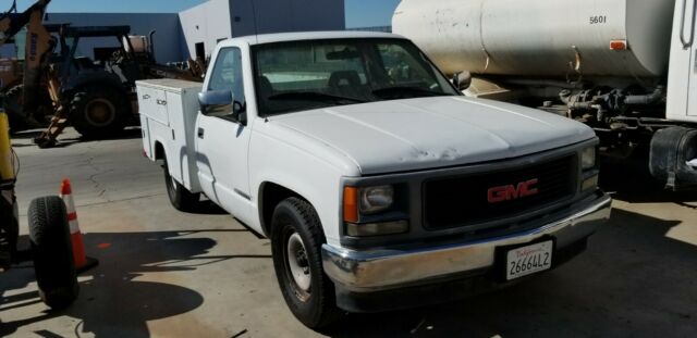 1994 Chevrolet C2500 - photo 2