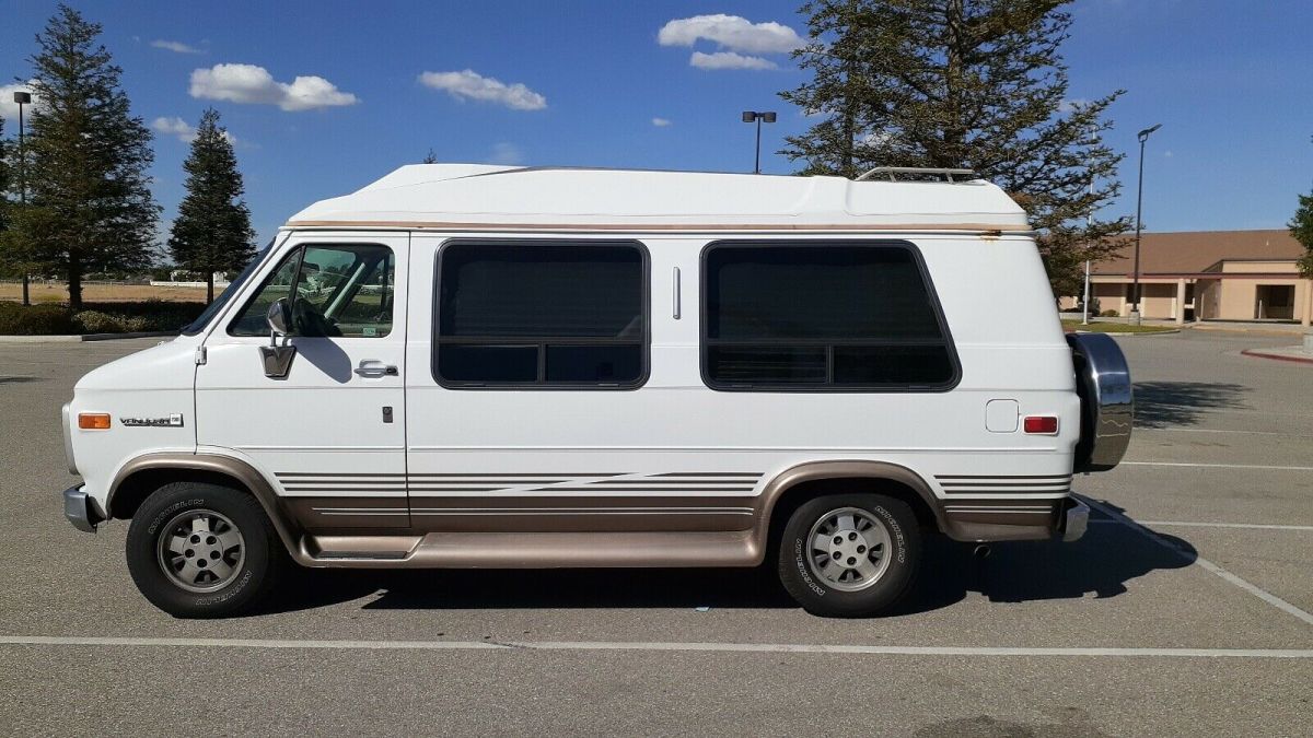 1994 GMC G2500 G2500 Vandura Choo Choo Customs - photo 2