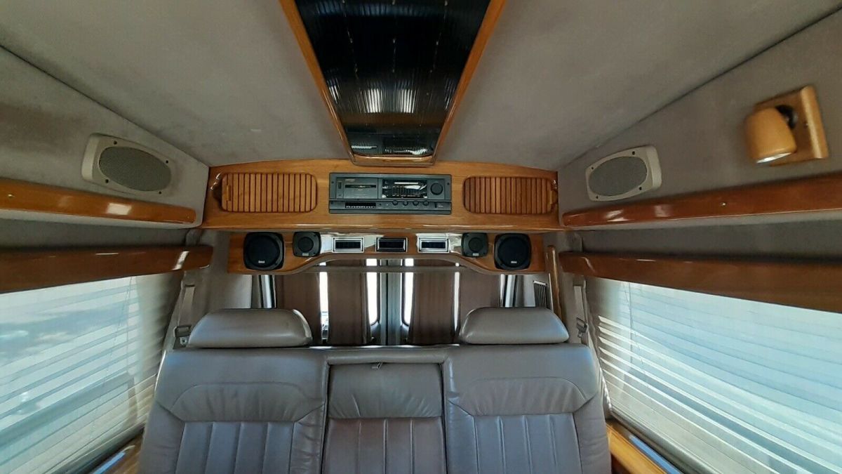 1994 GMC G2500 G2500 Vandura Choo Choo Customs - photo 9
