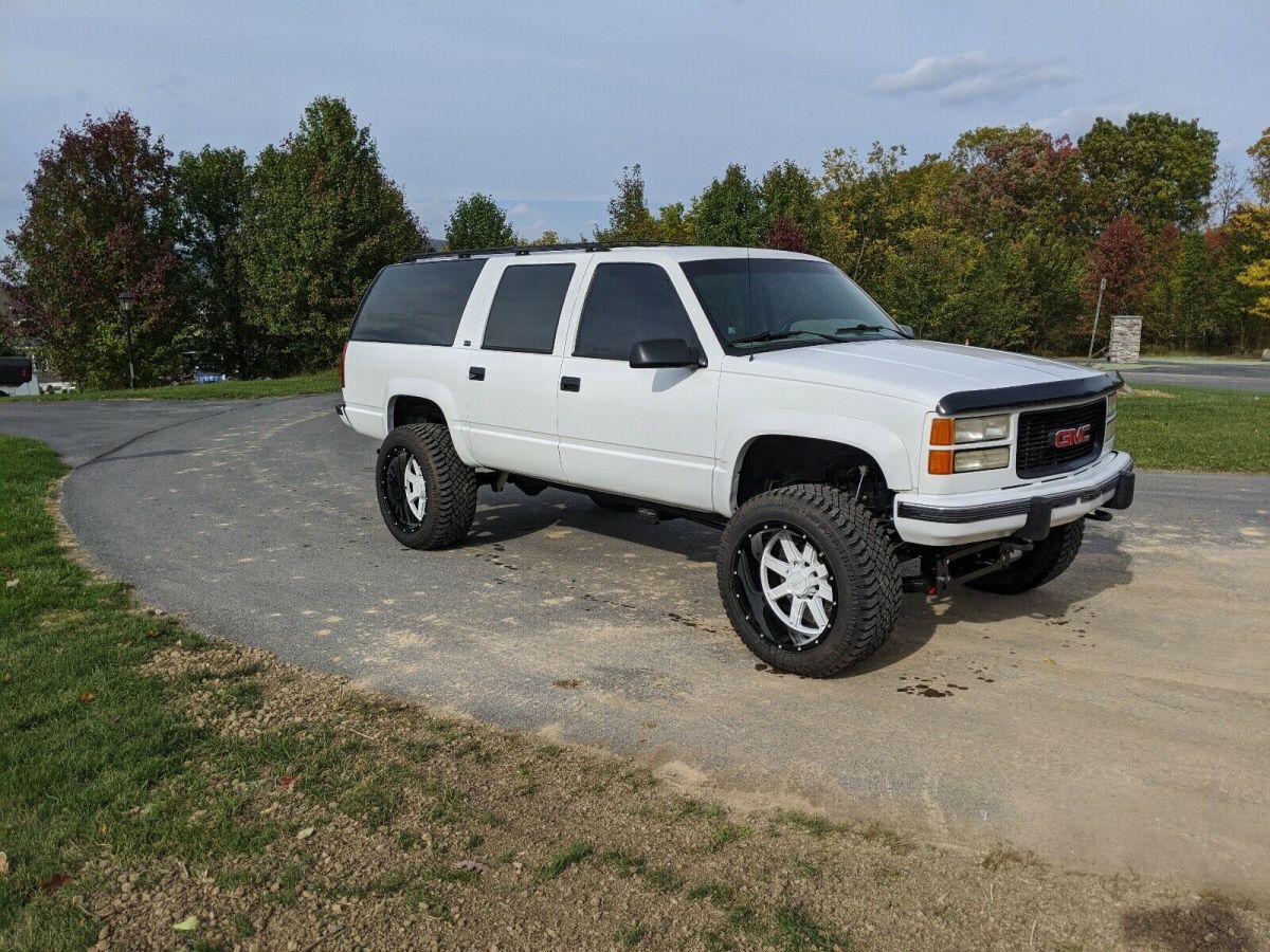 1994 GMC K2500 Suburban K2500 - photo 2