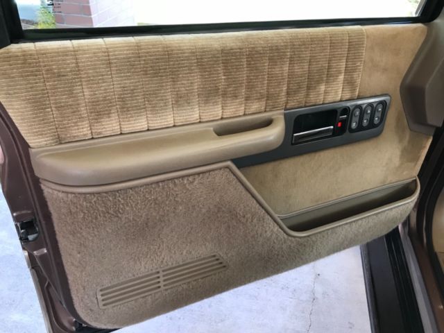 1994 GMC Sierra 2500 SLE 2500 Regular Cab Long Bed 4x4 Low Miles - photo 12