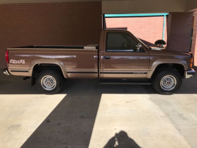 1994 GMC Sierra 2500 SLE 2500 Regular Cab Long Bed 4x4 Low Miles - photo 2