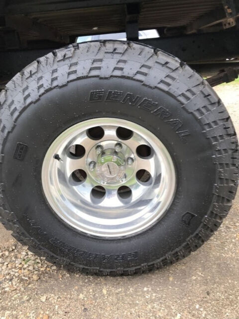 1994 GMC Sierra 1500 SLE 4WD Standard Cab LB - photo 10
