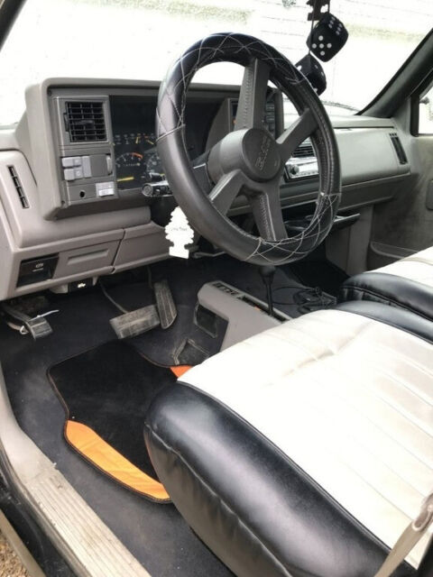 1994 GMC Sierra 1500 SLE 4WD Standard Cab LB - photo 6