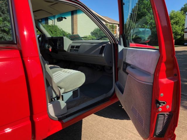 1994 GMC Sierra 1500 2-Door Pickup Truck - photo 11