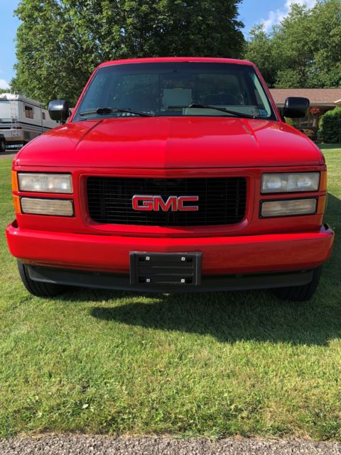 1994 GMC Sierra 1500 2-Door Pickup Truck - photo 3