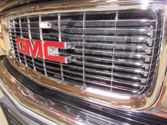 1994 GMC Sierra 1500 Short Wide 4x4 - photo 8