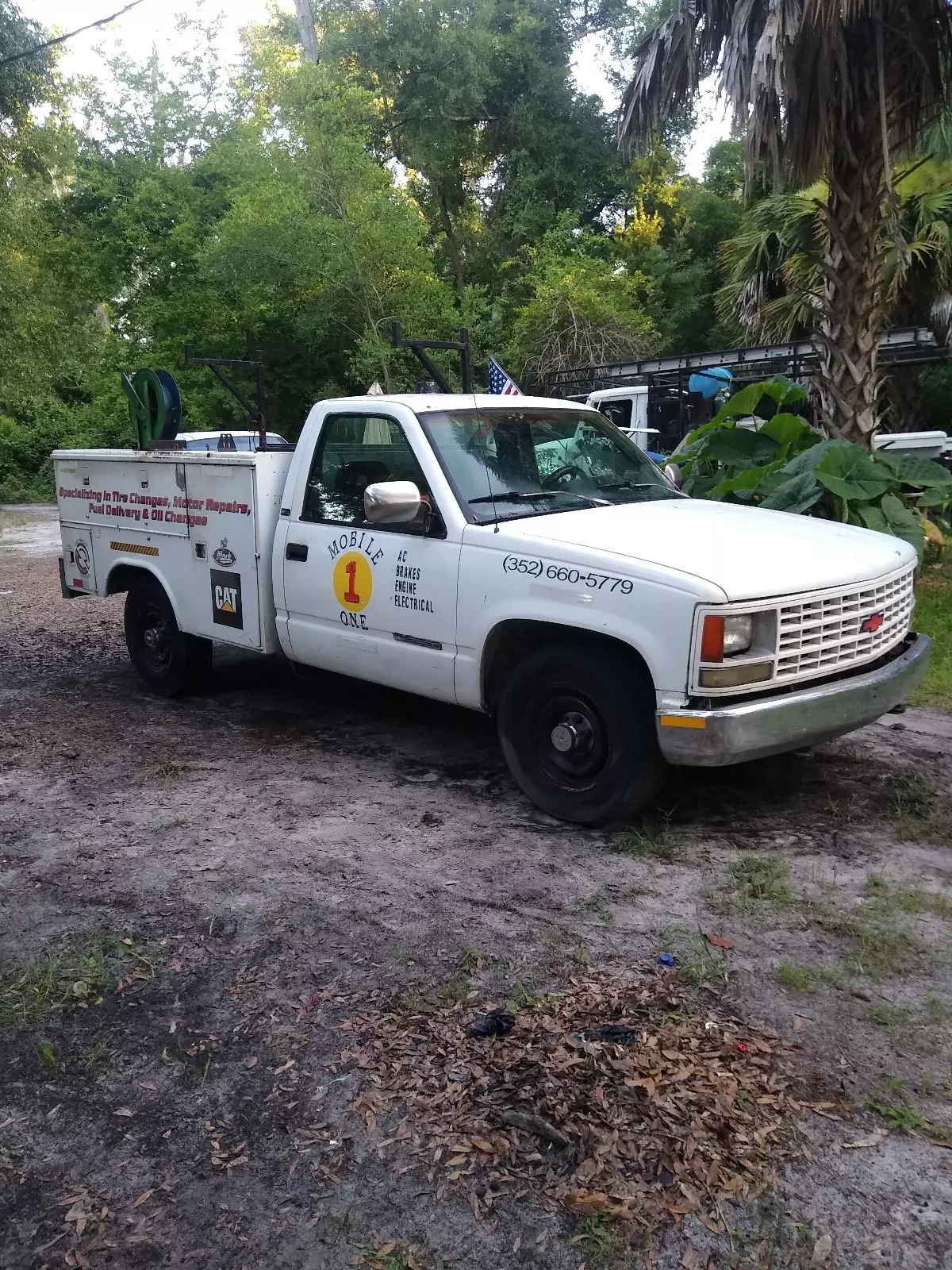 1994 GMC Sierra White C2500 1994 GMC Sierra C2500