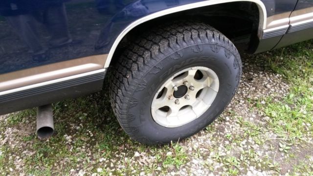 1994 GMC Suburban SLE - photo 11