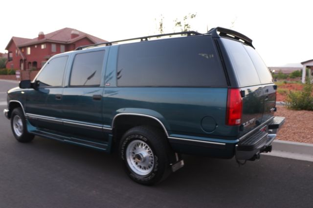 1994 Chevrolet Suburban SLE - photo 6