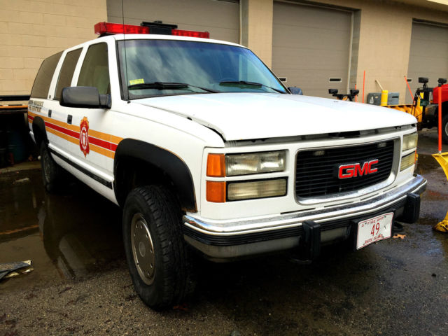 1994 GMC Suburban SLE K2500 4x4 3/4 Ton 5.7 1994 GMC Suburban K2500 3/4 Ton 4x4 SLE