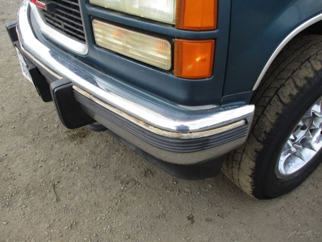 1994 GMC Suburban - photo 10