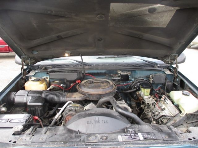 1994 GMC Suburban - photo 9