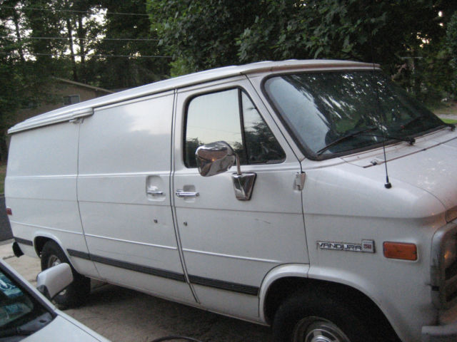 1994 GMC Vandura, 50,603 actual miles, pick up only- Atlanta, GA 1994 GMC P25/P2500 Van