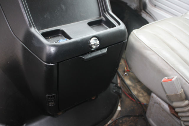 1994 GMC Vandura 3 door - photo 9