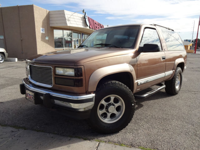1994 GMC YUKON 2 DOOR VERY RARE VERY CLEAN 4X4 NO ACCIDENTS NO RESERVE 5.7L V8 1994 GMC Yukon SLE