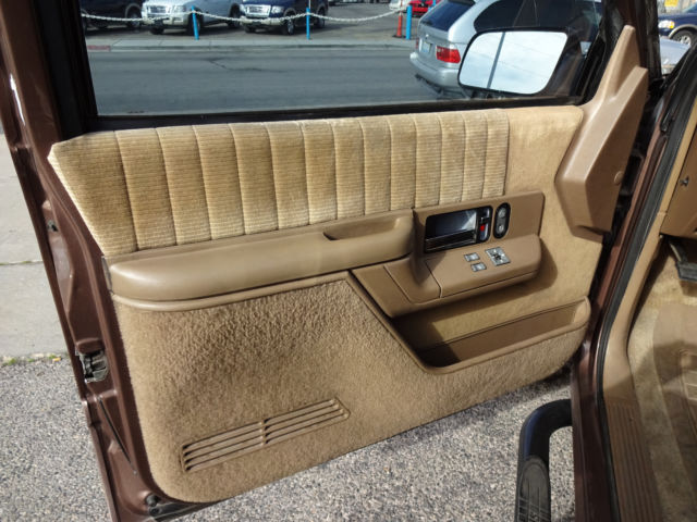 1994 GMC Yukon SLE - photo 8