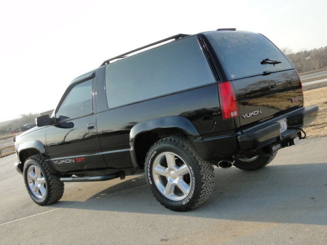 1994 GMC Yukon GT - photo 2