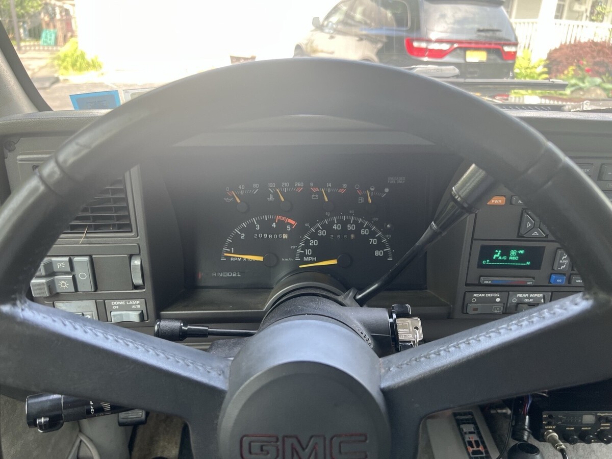 1994 GMC Yukon GT - photo 10