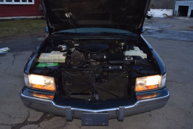 1994 Cadillac Fleetwood Brougham - photo 12
