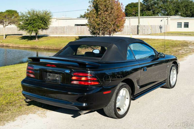 1994 Ford Mustang GT 2dr Convertible - photo 4