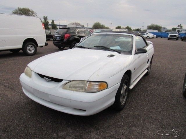 1994 Ford Mustang GT - photo 2