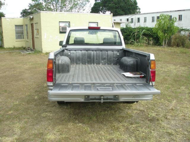 1994 Nissan Other Pickups XE - photo 5