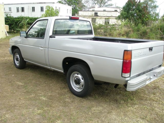 1994 Nissan Other Pickups XE - photo 6