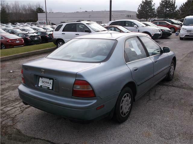 1994 Honda Accord LX - photo 3