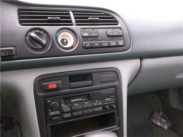 1994 Honda Accord LX - photo 6
