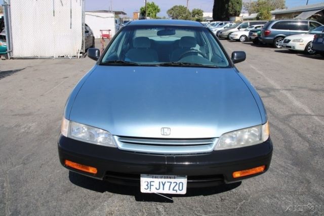 1994 Honda Accord DX - photo 8