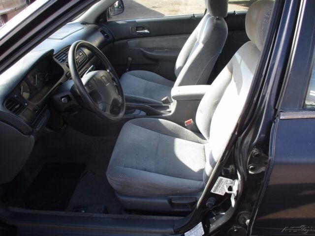 1994 Honda Accord DX - photo 12