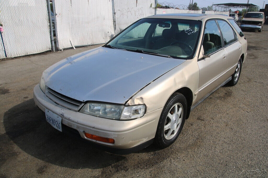 1994 Honda Accord EX - photo 2