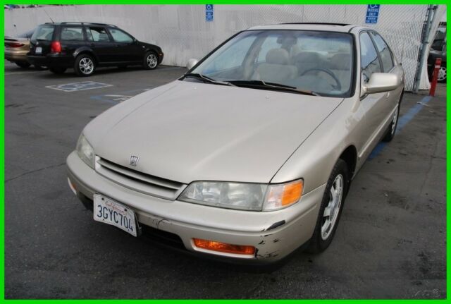 1994 Honda Accord EX 5-Speed Manual 4 Cylinder NO RESERVE 1994 Honda Accord EX
