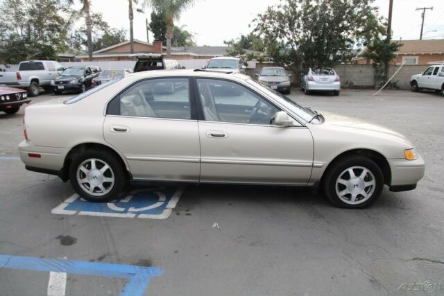 1994 Honda Accord EX - photo 6