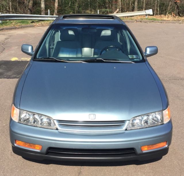 1994 Honda Accord EX Sedan 4-Door - photo 2
