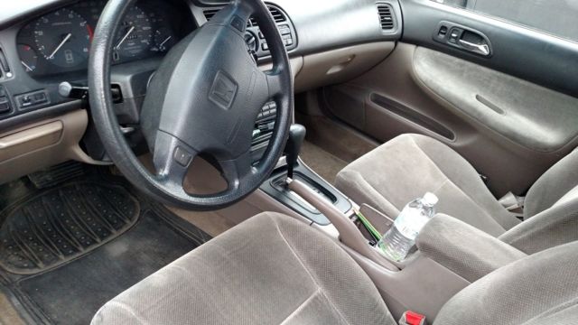 1994 Honda Accord - photo 3
