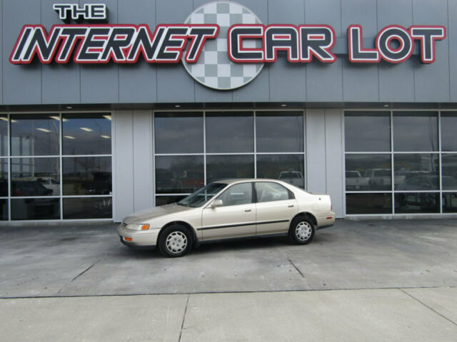 1994 Honda Accord, Gold with 205729 Miles available now! 1994 Honda Accord 4dr Sedan LX Automatic