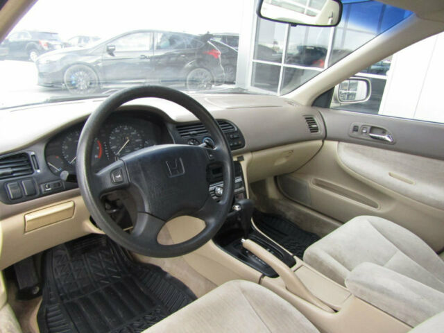 1994 Honda Accord 4dr Sedan LX Automatic - photo 11