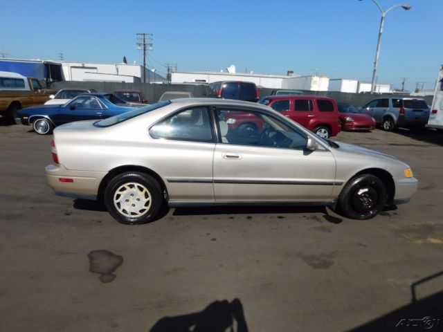 1994 Honda Accord LX - photo 6