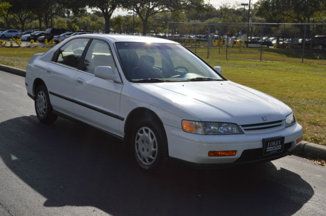 1994 Honda Accord LX - photo 3