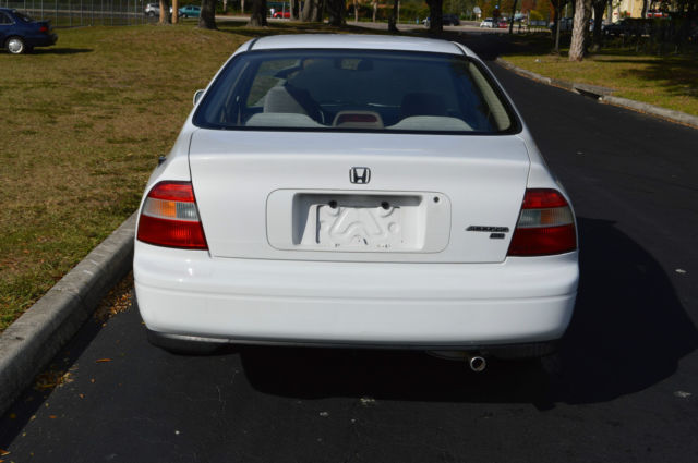 1994 Honda Accord LX - photo 7