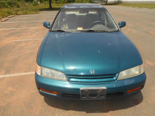 1994 Honda Accord LX - photo 3