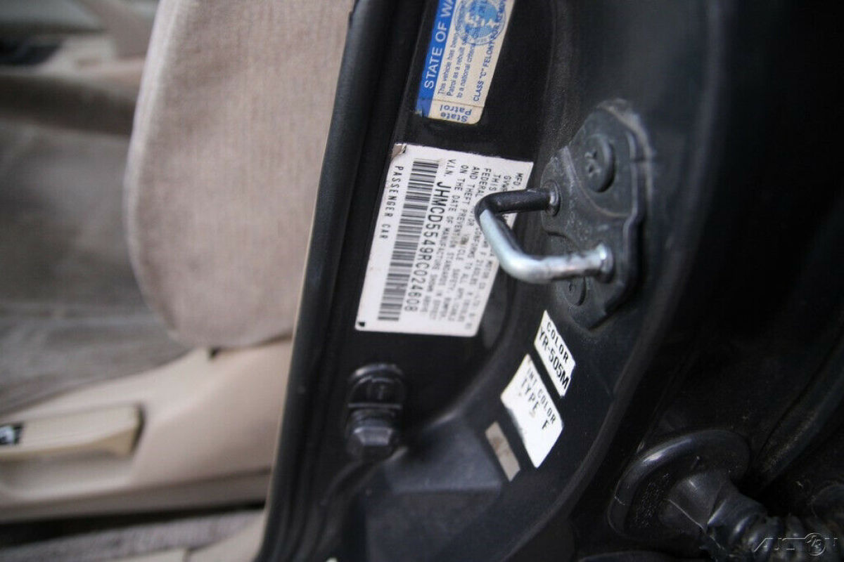 1994 Honda Accord LX - photo 11